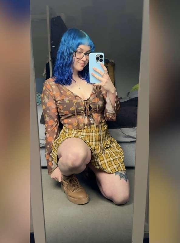 another mirror selfie? go on then 😌