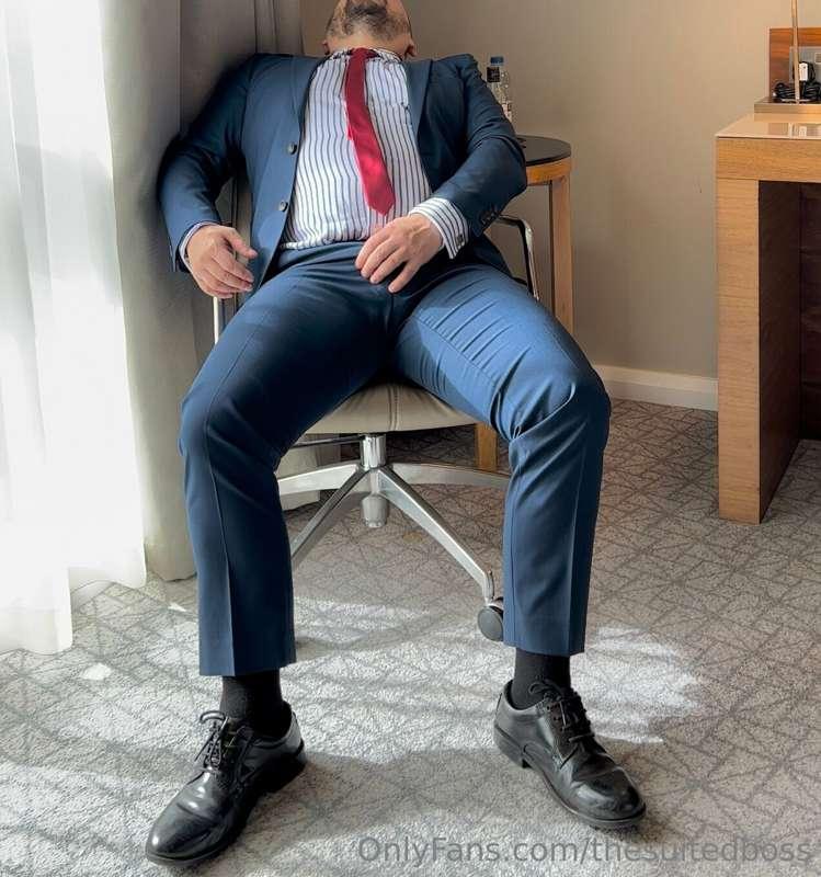 thesuitedboss image #5