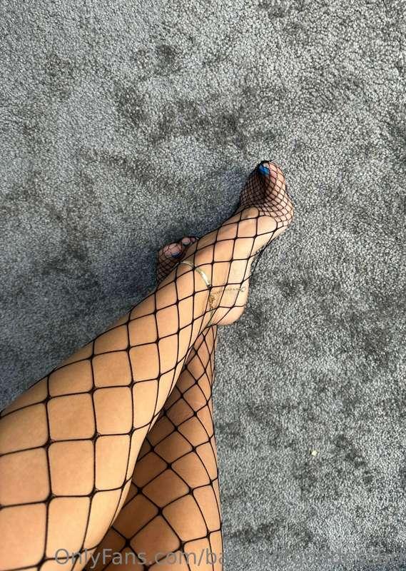I know you love arched feet soo… 😘