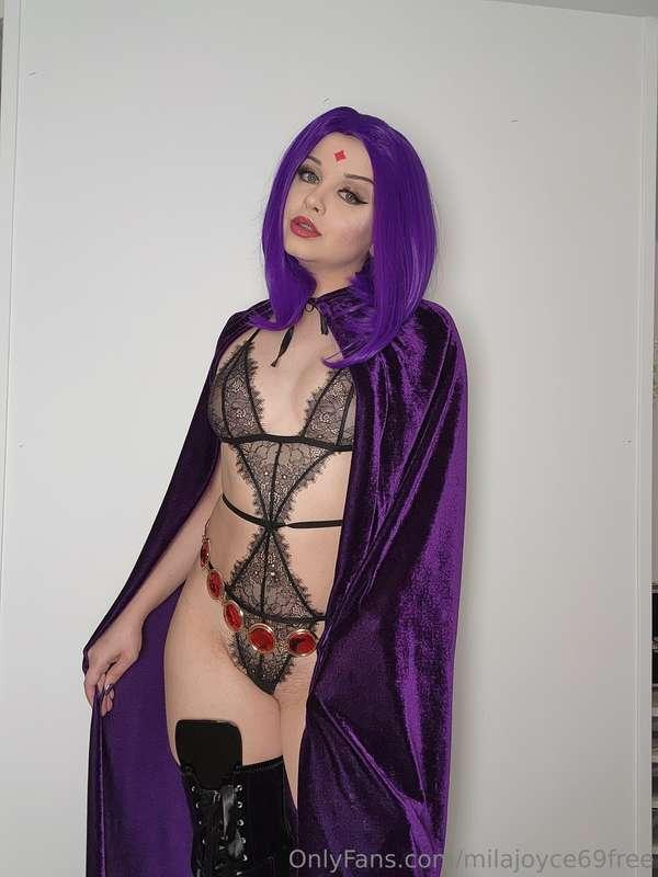 Slutty cosplay Queen!

Sub to my VIP page @milajoyce69 and g..