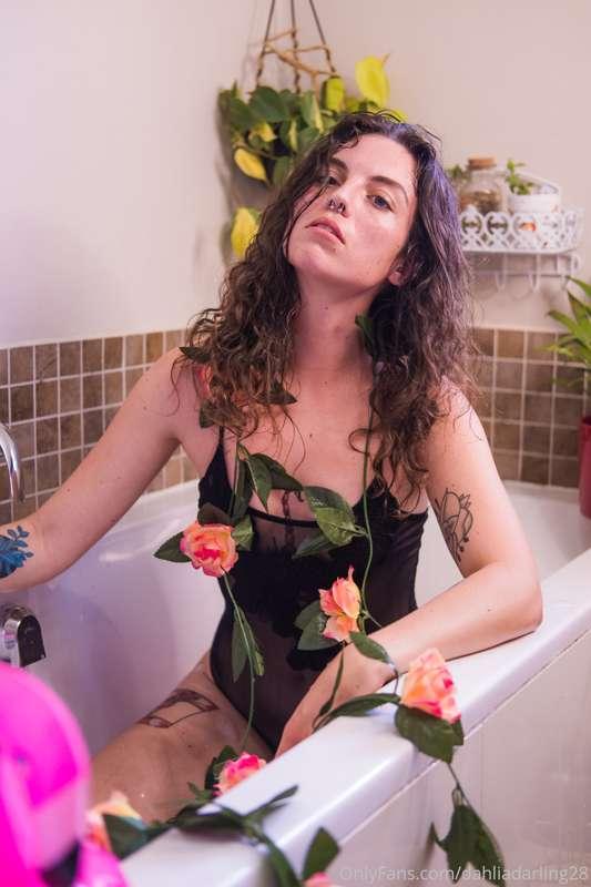 ATTENTION!
The moment you’ve all been waiting for... 👀
@ofni..