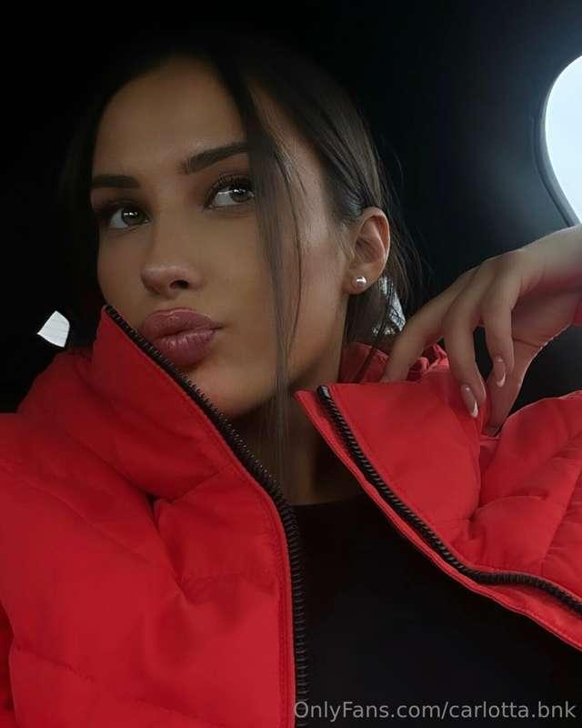 Give me some kisses, pleeease!💋