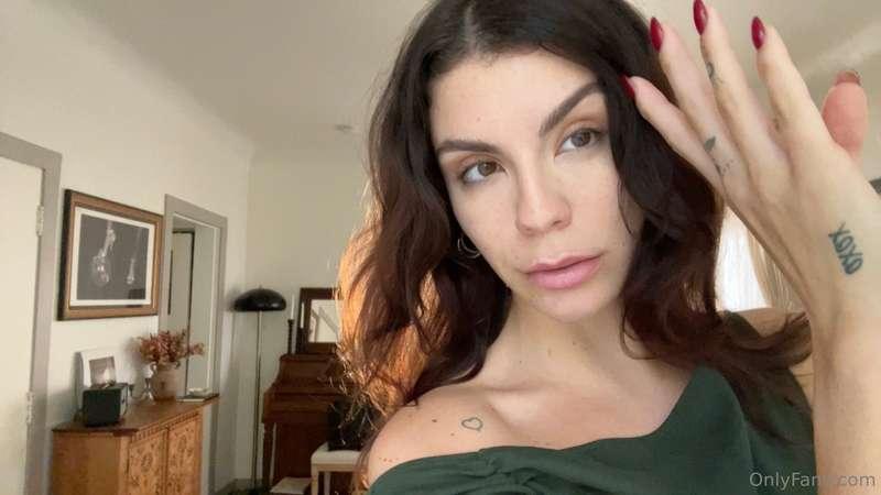 fresh face Friday 🙃 embracing the natural no makeup look mor..