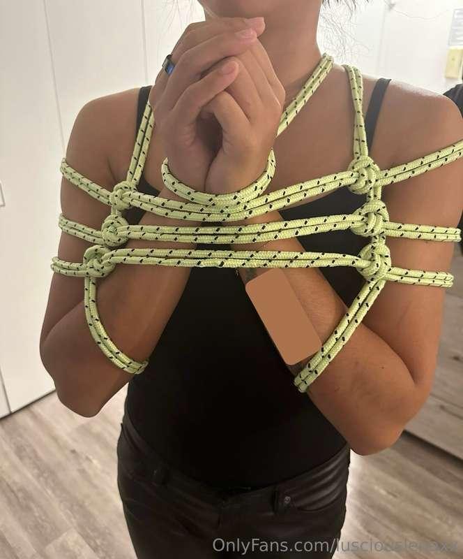 happy valentine’s day bbs 😈