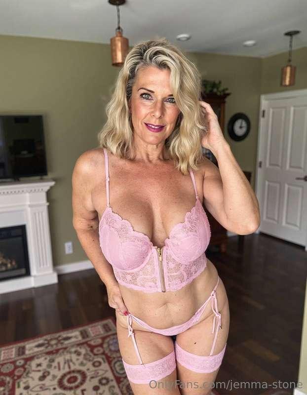 Labor Day’s over… but I’m not done teasing you yet. 😏