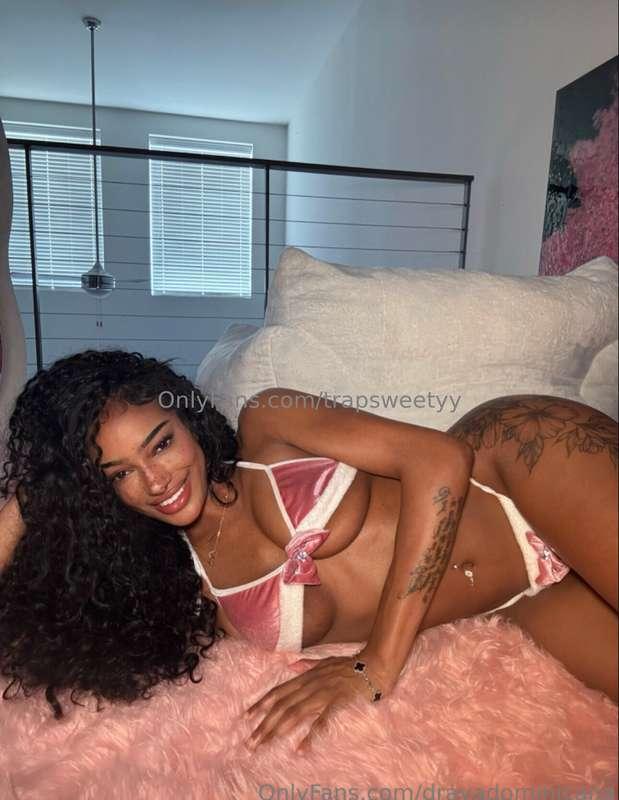 🚨 LIVE SHOW 2NITE🚨freckled dominican beauty @drayadominicana..