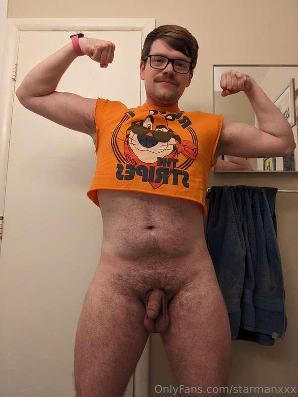 Just the crop top 🐯🍆
