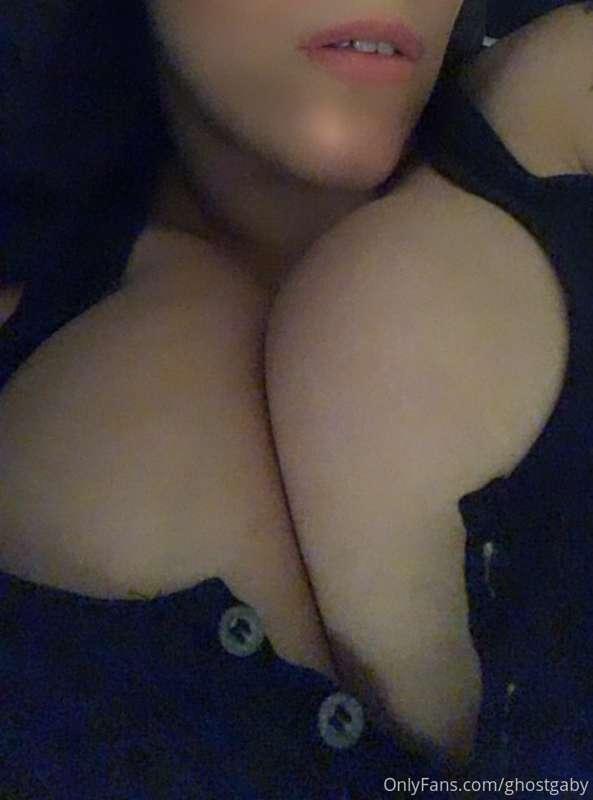 Last night i was alone in my bed ;)