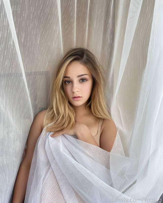 What are you thinking about when you look at me?