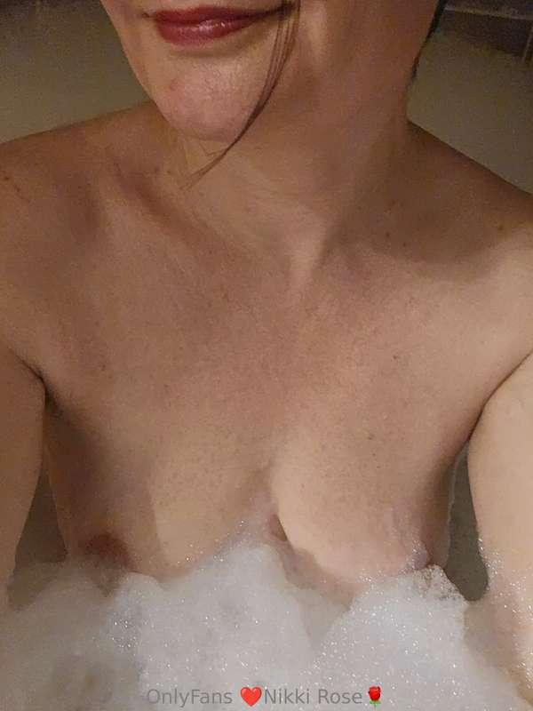 nikkirose1979 image #1