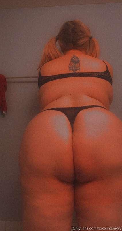 Happy thong Thursday!