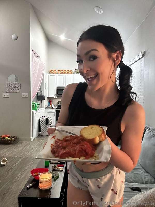 I cooked us dinner babe🫶🏼