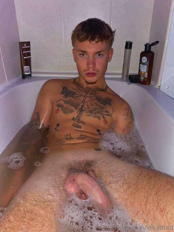 Mmm I’m horny