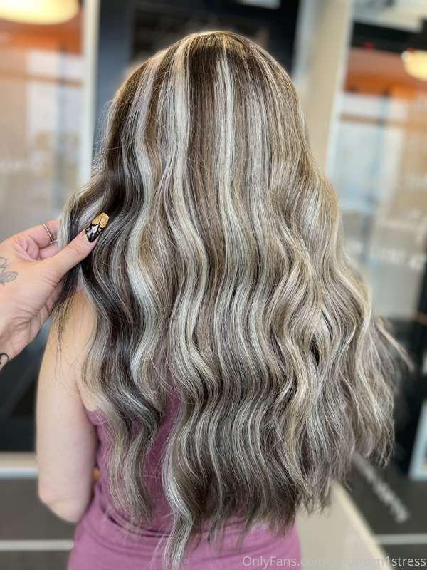 That dimension tho! 😜😍

This cutie has SO MUCH hair!!! She o..