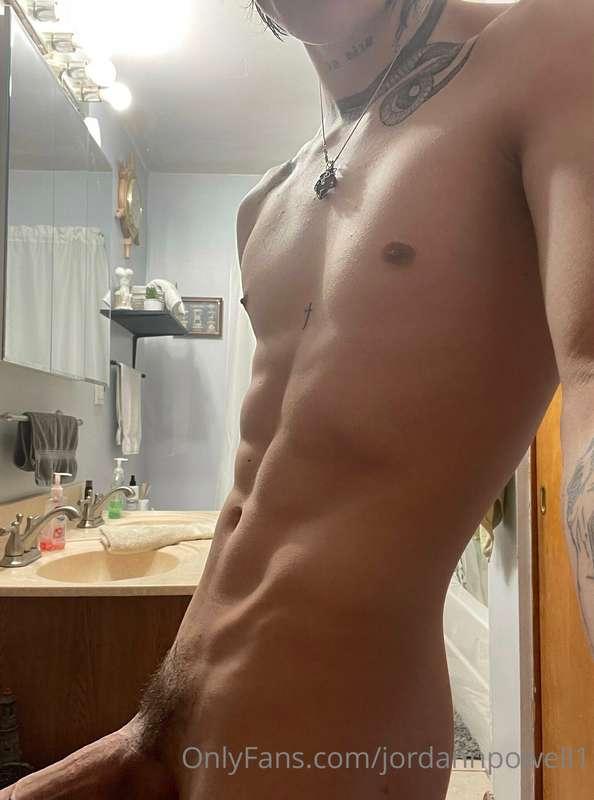 👀