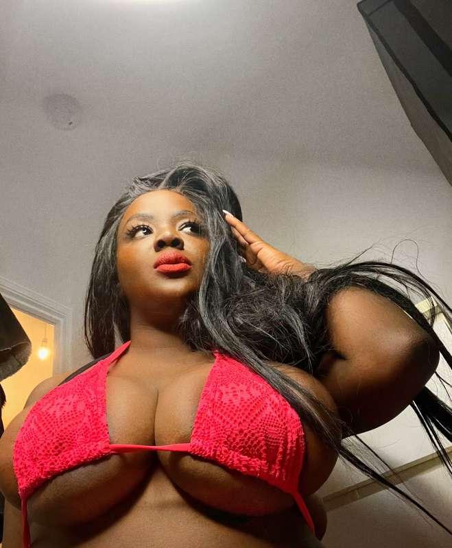 Like the view? 👅❤️