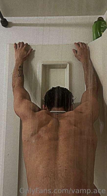 Hey get down on ur knees