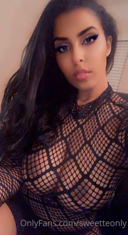 💋Want to see how I play with my fingers rubbing my clitoris ..