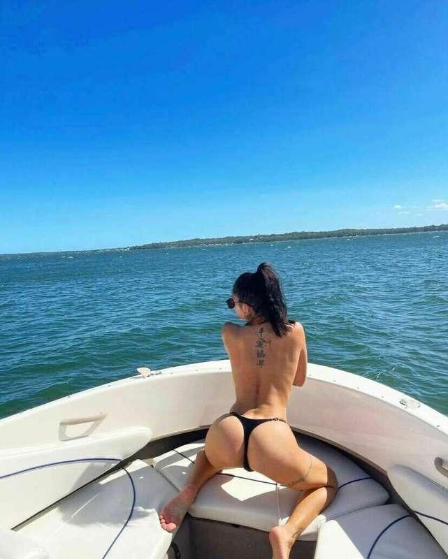 Where was the last place you went on vacation? ☀️ Dancer: @a..