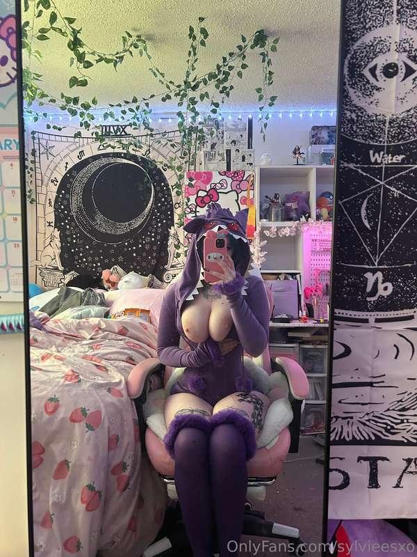 sylvieesxo image #1