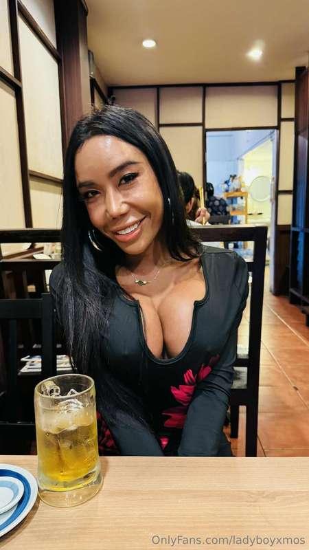 Dinner date vibes 🍴😘If we were on a date tonight… what are w..