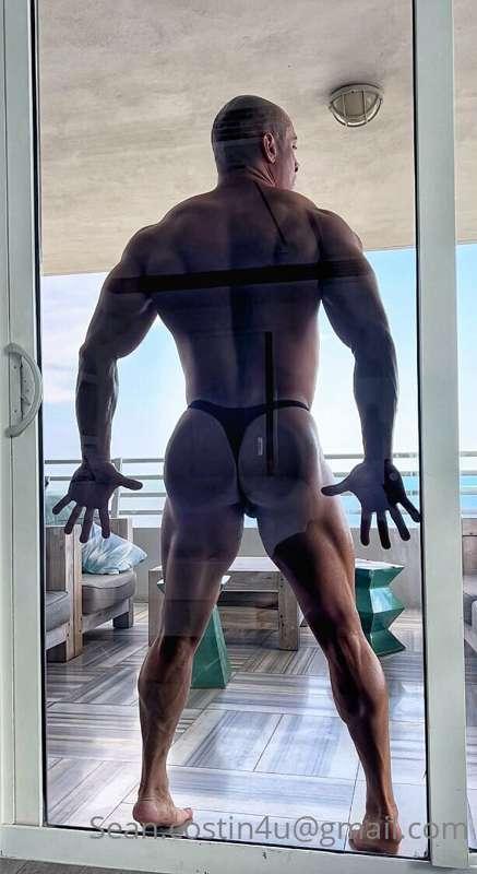 Ready in position .. how do I look?