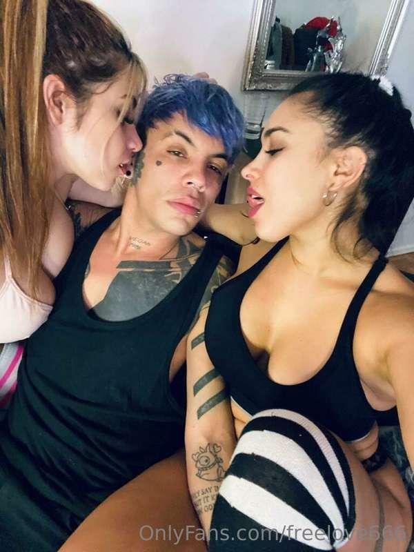 Threesome / footjob with them, got me hard all day. Comment ..