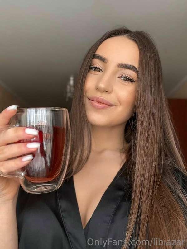 מחכה לך בעמוד הנועז שלי 😘
https://onlyfans.com/libiazarvip