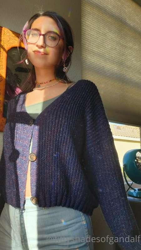 Sorry for the lack of posting ! I DONT HAVE A BEDROOM RIGHT ..