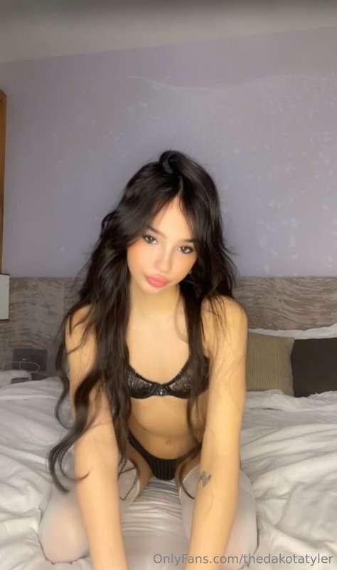 ## What would you do if you were in my bed rn? 😈