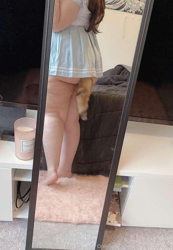 I gotta thank another sub who got me this tail plug 🥰💕 they ..