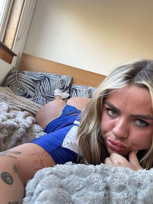 Curves in all the right places🙈