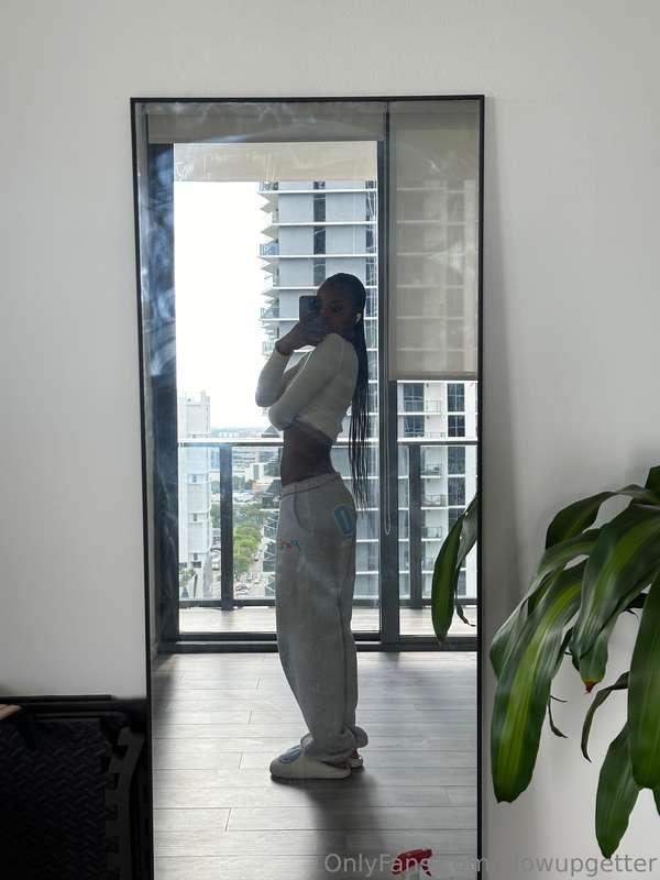 glowupgetter image #0