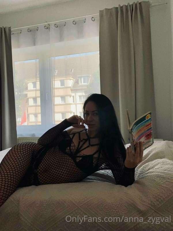 Smart women turn you on? 💦💦🔥

I think the mind is very sexy ..