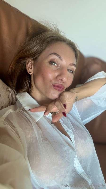 krisswife image #0