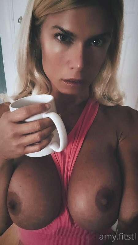 Morning coffee but sexier 💦