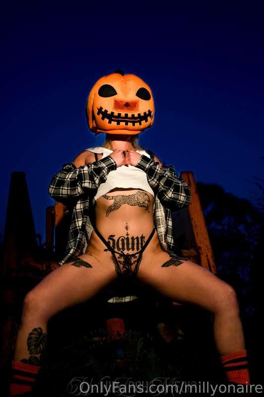 Swipe for action 🔥🎃 📸 WHIP.LASH.MEDIA