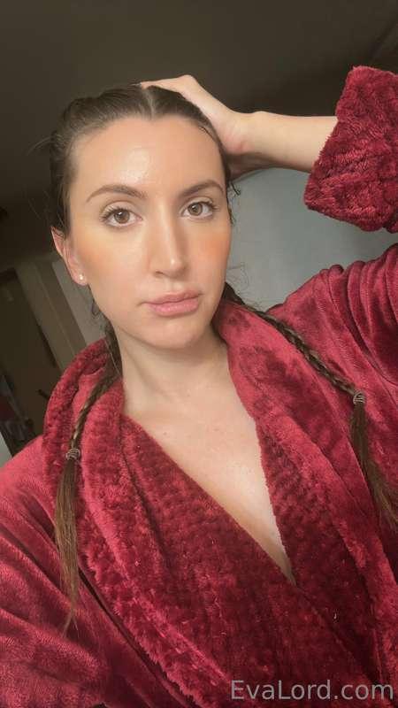 POV you sneak under my desk to give me a quick blowie 😈🍆 How..