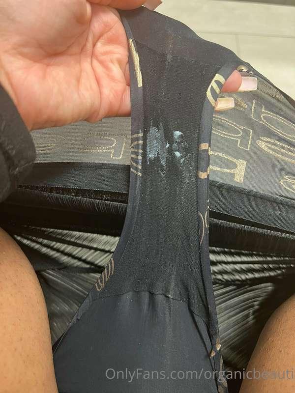 Wanna lick the cream ?