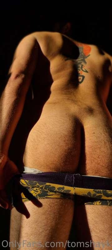 Do you like blonde ass? 😉🍑