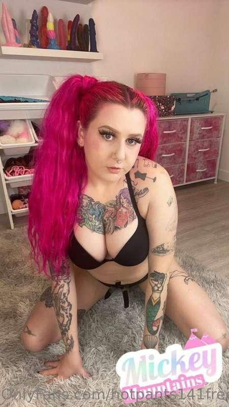 ## @MickeyMountains wants to play with you! ✊🏻💦
Your new add..