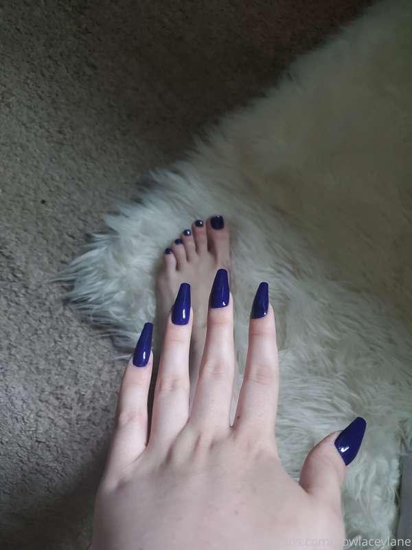 Happy feet lovers friday!!!! Dont forget to like & show love..