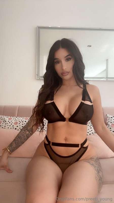 I’m going to be such a filthy little bitch 😜