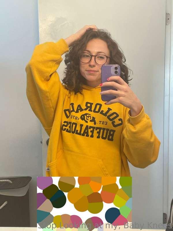 Repost:

Just a sweatshirt bootyshort mirror pic. Nothing to..