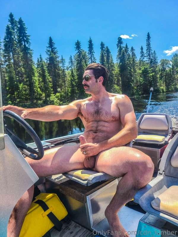 you all really liked that last boat pic! I suppose one good ..