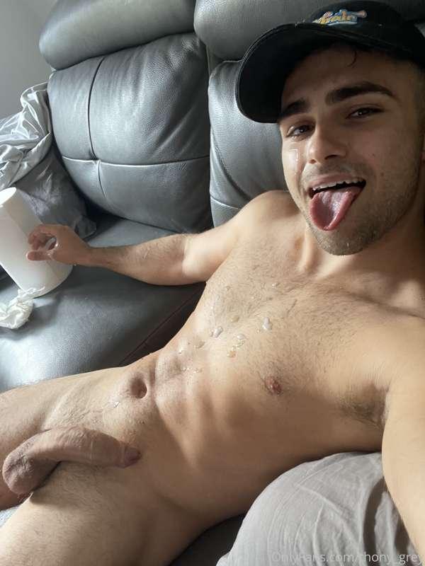Will send the full facial cum video to all of my RENEWALS to..
