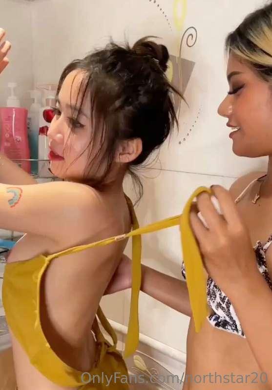Playing around with @teenymimi18 

Want to see? Check your D..