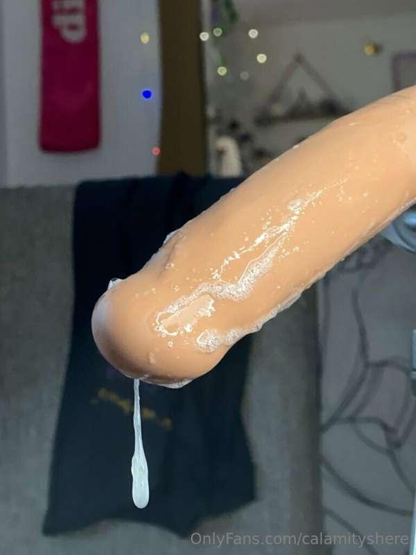 sorry i'm busy filming customs for my boyfriend cuz my pussy..