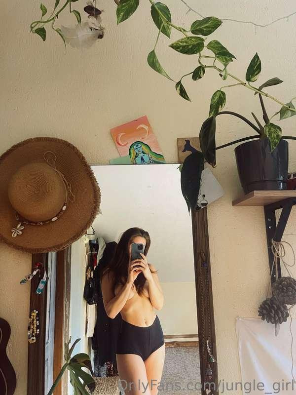 My cozy room and me and my 🍒