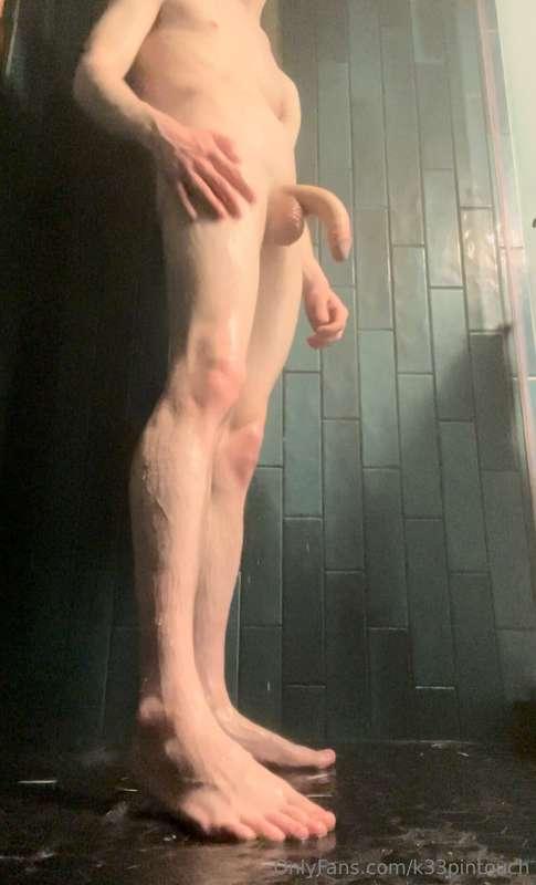 Morning routine before work 🚿
